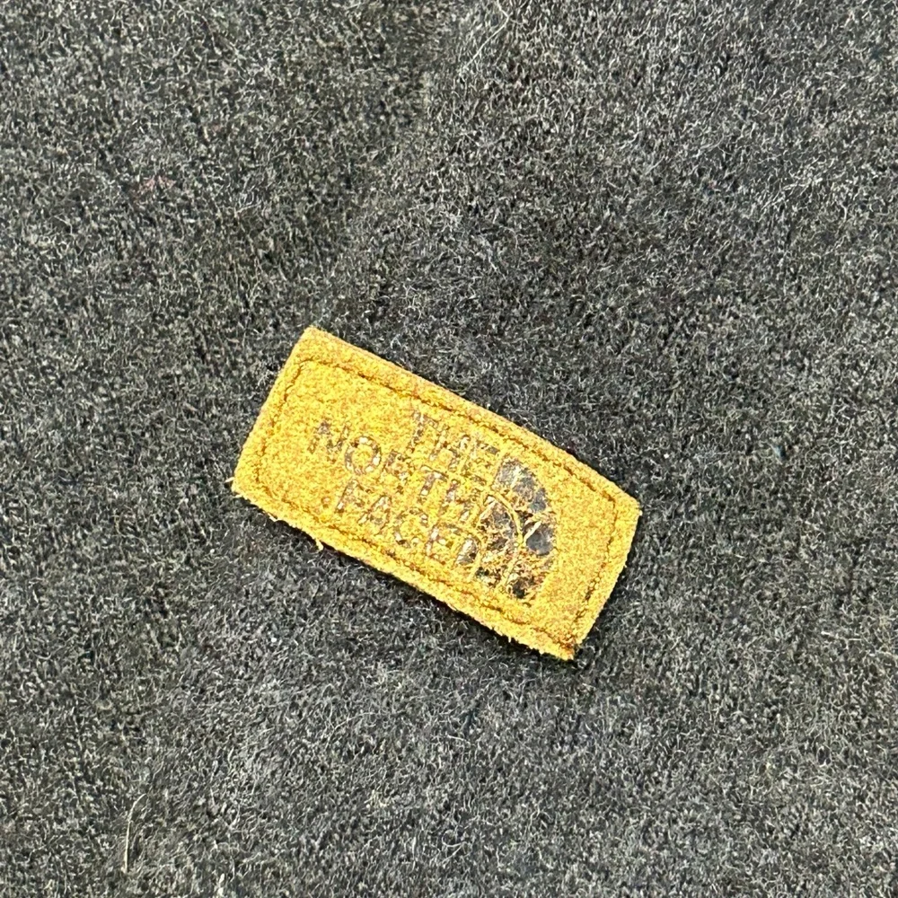 The North Face cotton/wool blend 3/4 zip sweater. Size Small.